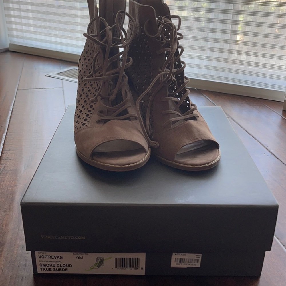 Vince camuto heel